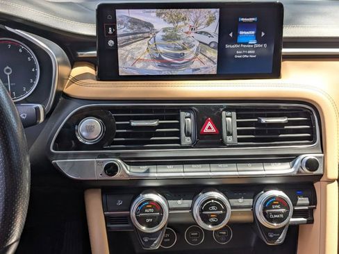 Used 2022 Genesis G70 3.3T image 17