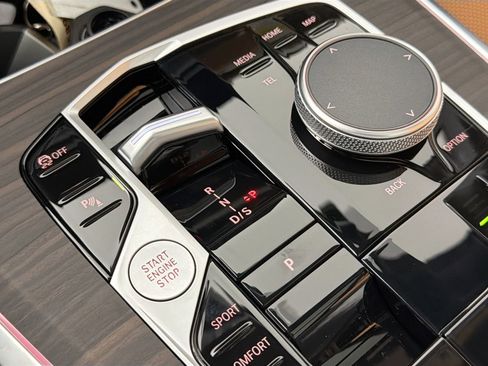 New 2026 BMW X5 xDrive40i image 17