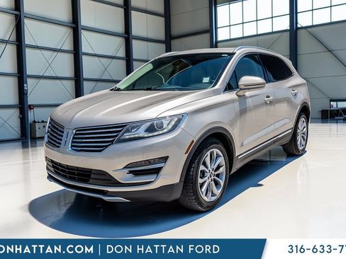 Used 2017 Lincoln MKC Select w/ Lincoln MKC Climate Package FWD image 26