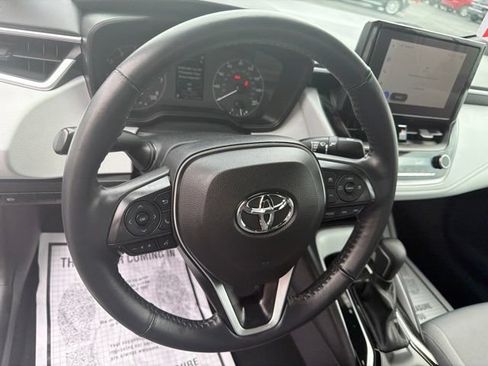 Used 2023 Toyota Corolla SE w/ Carpet Mat Package (TMS) FWD image 12