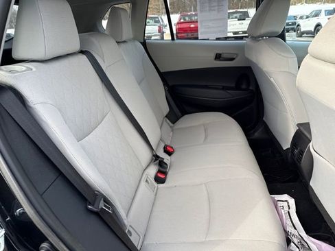 Used 2023 Toyota Corolla Cross LE image 13