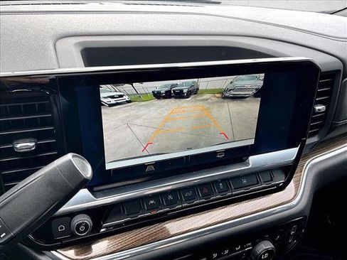 Used 2023 Chevrolet Silverado 1500 LT RWD image 23