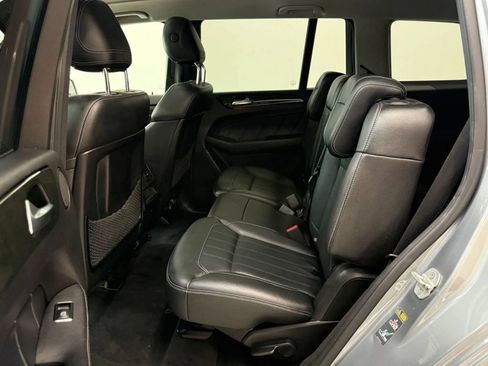 Used 2016 Mercedes-Benz GL 320 BlueTEC 4MATIC w/ Premium I Package image 19