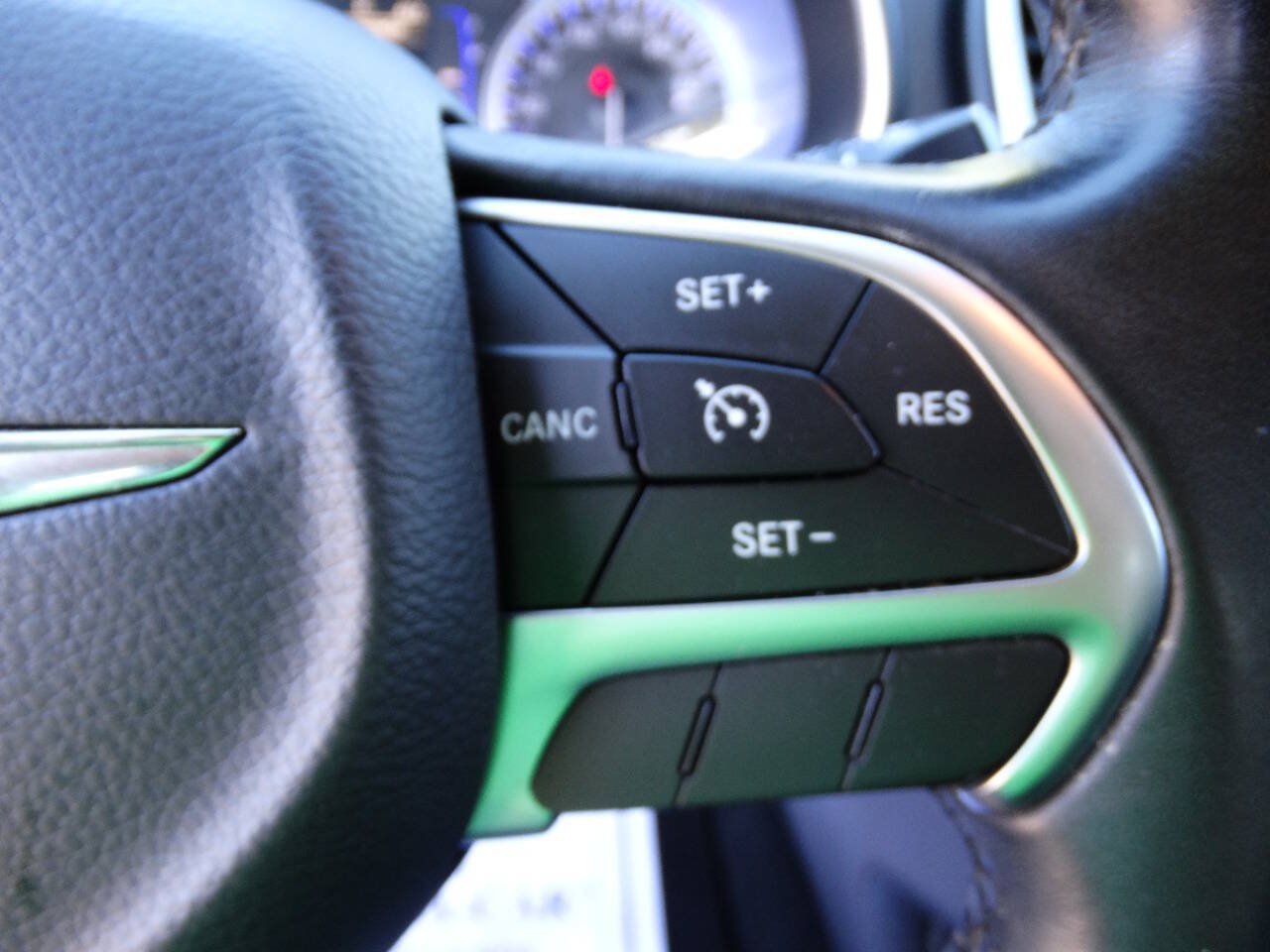 Used 2016 Chrysler 200 Limited FWD image 16