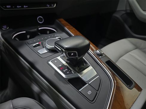 Used 2017 Audi A4 2.0T allroad Premium w/ Audi MMI Navigation Plus image 26