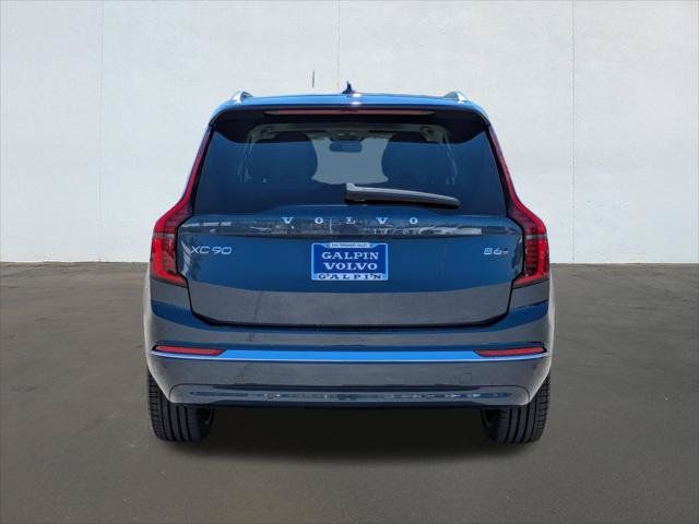 Used 2025 Volvo XC90 B6 Ultra w/ Lounge Package AWD/4WD image 4