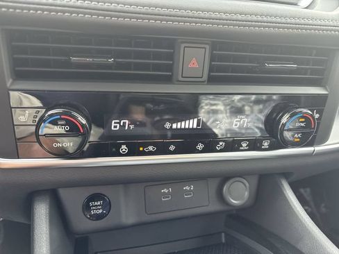 New 2026 Nissan Rogue Dark Armor AWD/4WD image 18