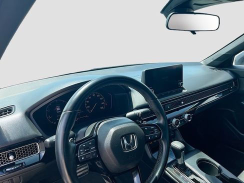 Used 2025 Honda Civic Sport image 9