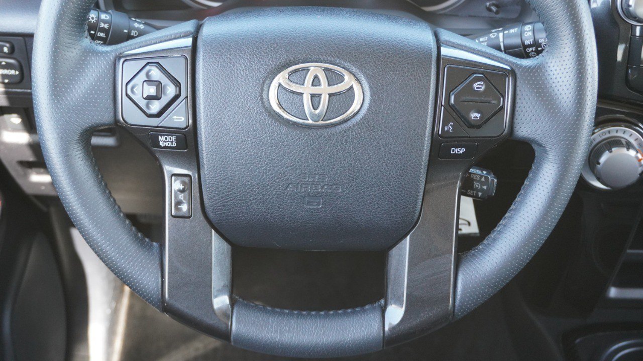 Used 2019 Toyota 4Runner TRD Off-Road Premium AWD/4WD image 30