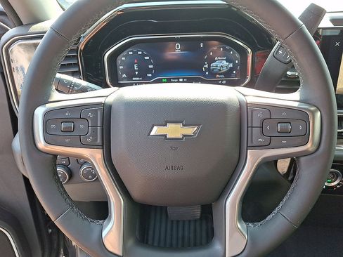 Certified 2023 Chevrolet Silverado 1500 LT AWD/4WD image 16