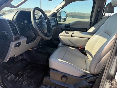 Used 2020 Ford F350 XL w/ Power Equipment Group image 15