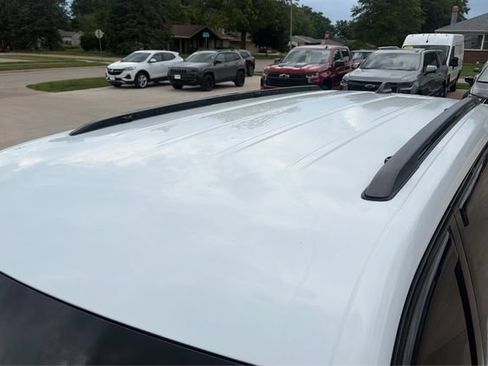 Used 2023 Jeep Grand Cherokee L Laredo AWD/4WD image 11