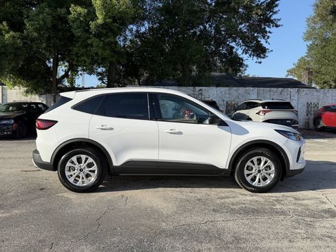Used 2026 Ford Escape Active w/ Tech Pack #1 FWD image 4