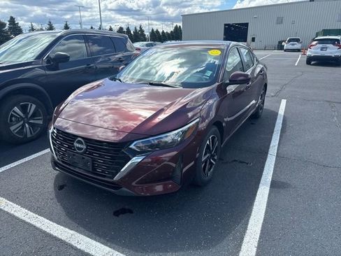 Used 2025 Nissan Sentra SV FWD image 1