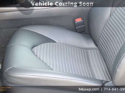 Used 2023 Toyota Camry SE image 35