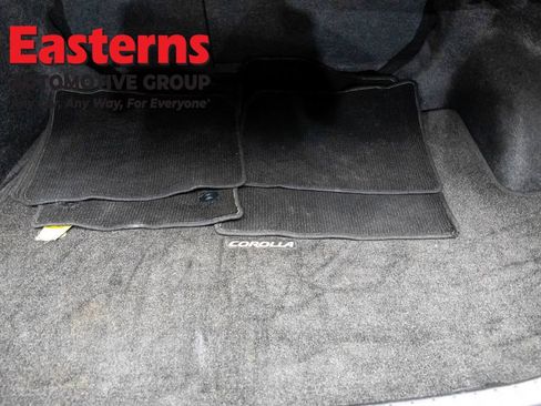 Used 2019 Toyota Corolla LE FWD image 9