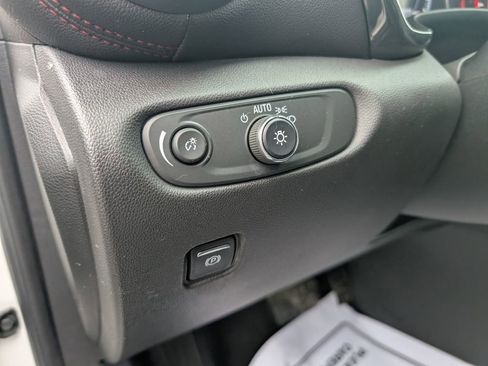 Used 2020 Chevrolet Blazer RS image 17