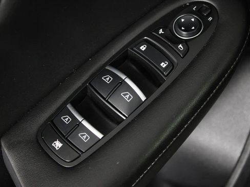 Used 2022 INFINITI QX50 Luxe FWD image 23