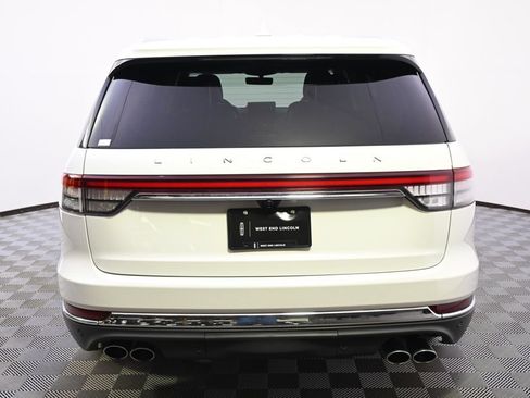 Used 2020 Lincoln Aviator Reserve w/ Equipment Group 202A AWD/4WD image 5