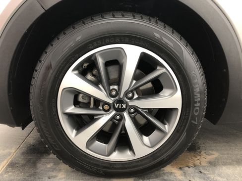 Used 2019 Kia Sorento EX image 26