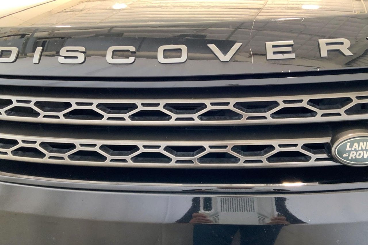 Used 2020 Land Rover Discovery SE AWD/4WD image 27