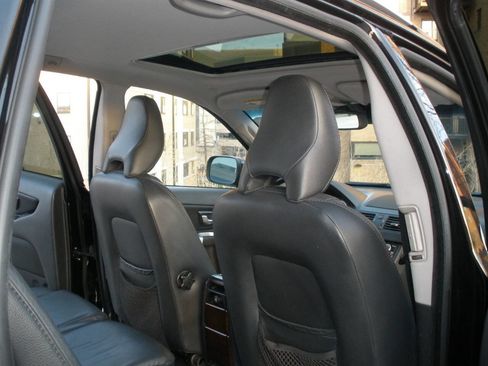 Used 2012 Volvo XC90 3.2 image 34