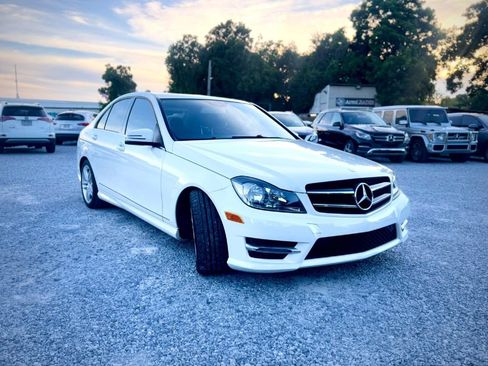 Used 2012 Mercedes-Benz C 300 4MATIC Sedan image 5