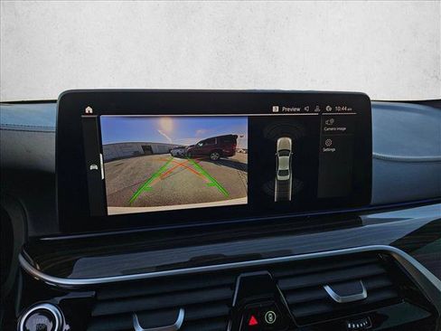 Used 2022 BMW M550i xDrive w/ Executive Package image 19