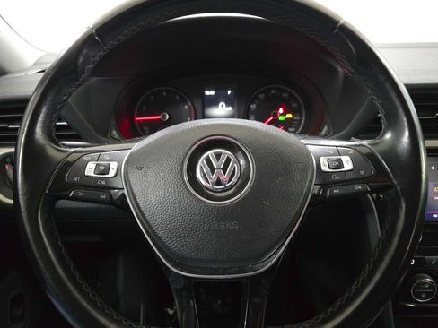 Used 2020 Volkswagen Passat 2.0T SE FWD image 26