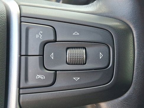 Used 2019 GMC Sierra 1500 SLE w/ SLE Value Package AWD/4WD image 18