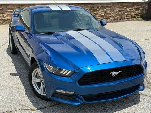 Used 2017 Ford Mustang Coupe RWD image 5