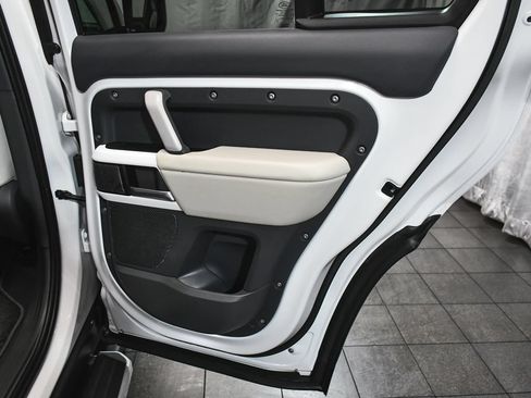 Used 2023 Land Rover Defender 110 S AWD/4WD image 13