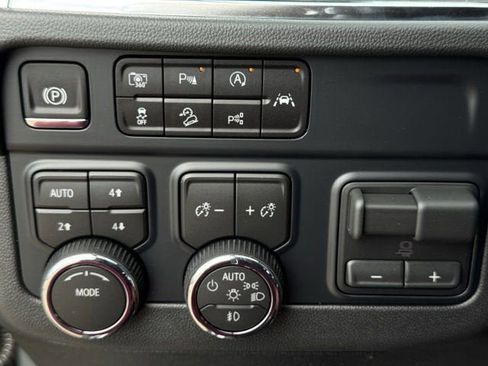 New 2026 Chevrolet Tahoe Premier image 18