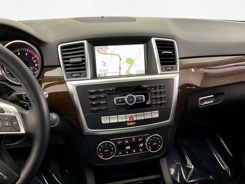 Used 2015 Mercedes-Benz ML 350 4MATIC image 9