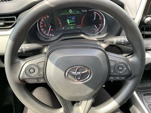 Certified 2025 Toyota RAV4 LE FWD image 19