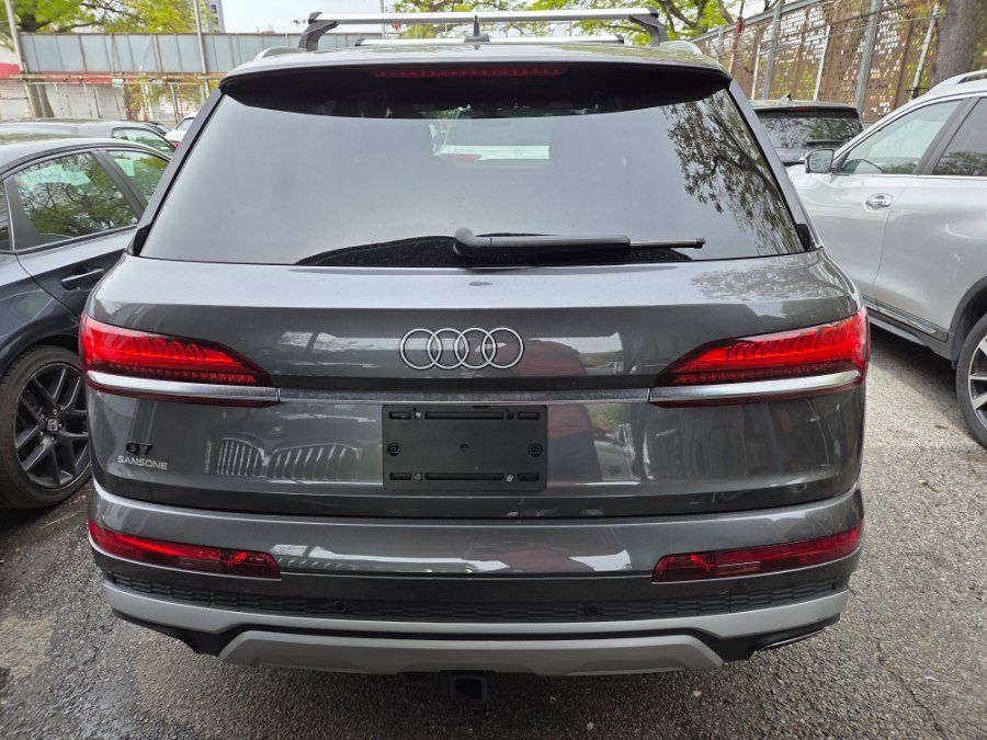 Used 2025 Audi Q7 3.0T Prestige w/ Prestige Package AWD/4WD image 5