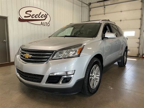 Used 2015 Chevrolet Traverse LT AWD/4WD image 2