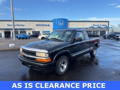 Used 2001 Chevrolet S10 Pickup LS w/ Preferred Equipment Group
