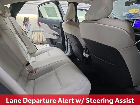 Certified 2025 Toyota Crown Limited image 14