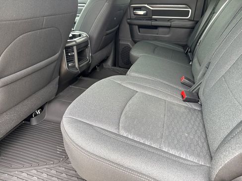 New 2026 RAM 2500 Big Horn AWD/4WD image 17