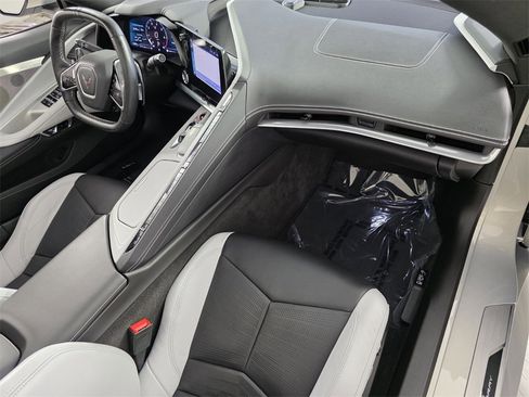 Used 2024 Chevrolet Corvette Stingray image 29