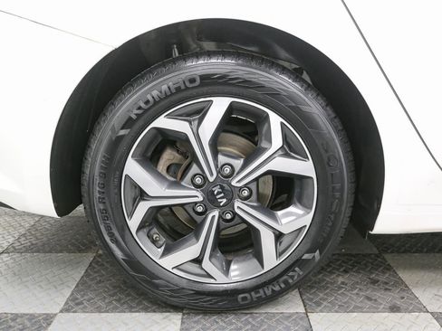 Used 2019 Kia Forte LXS image 16