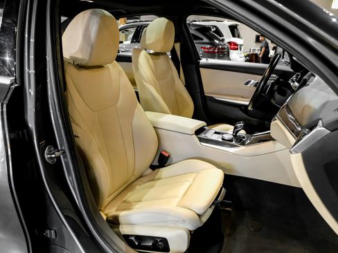 Used 2020 BMW 330i Sedan w/ Convenience Package image 39