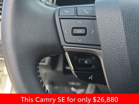 Used 2025 Toyota Camry SE image 22