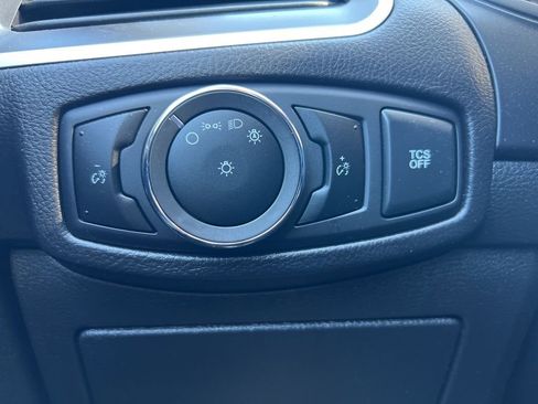 Used 2024 Ford Edge SEL image 34