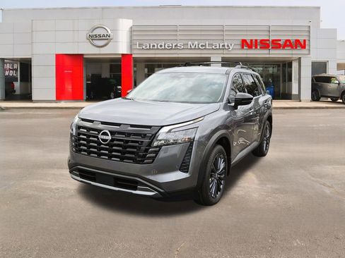 New 2026 Nissan Pathfinder SL w/ Cargo Package FWD image 7