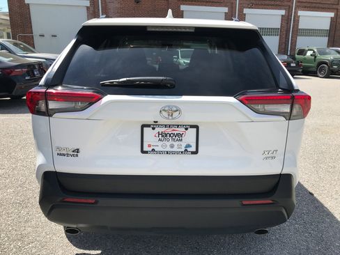 Used 2025 Toyota RAV4 XLE AWD/4WD image 6