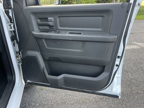 Used 2011 RAM 1500 ST w/ ST Popular Equipment Group AWD/4WD image 46