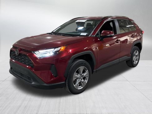 Used 2025 Toyota RAV4 XLE image 3