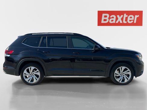 Used 2021 Volkswagen Atlas SE w/ Towing Package image 12